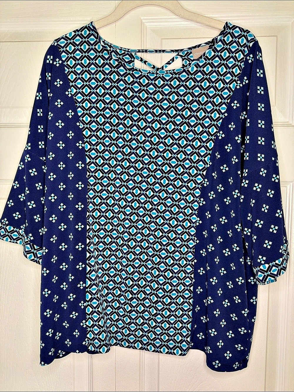 Chico's Geometric Blouse in Blue & White Size 2 Like New